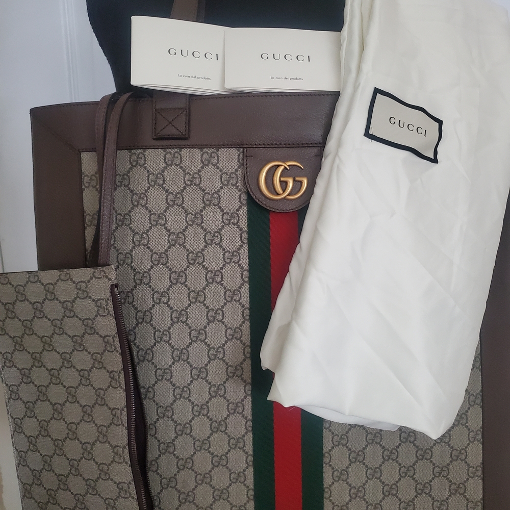 Gucci Beige and Green Tote with Red Stripe - Picture 7 of 16